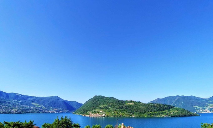 Marone Apartamento | Apartamento vacacional 'Miralago Marone' con vistas al lago, balcón privado y Wi-Fi