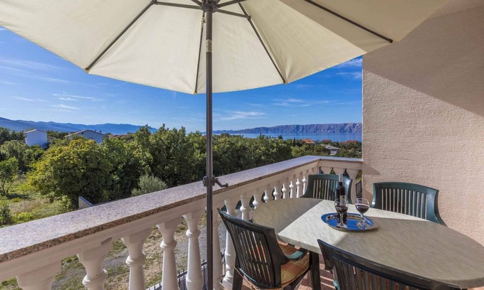 Povile Apartamento | Apartamento vacacional con vista al mar y WiFi