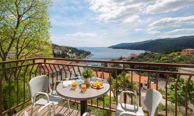 Rabac Apartamento | Apartamento vacacional con vista al mar