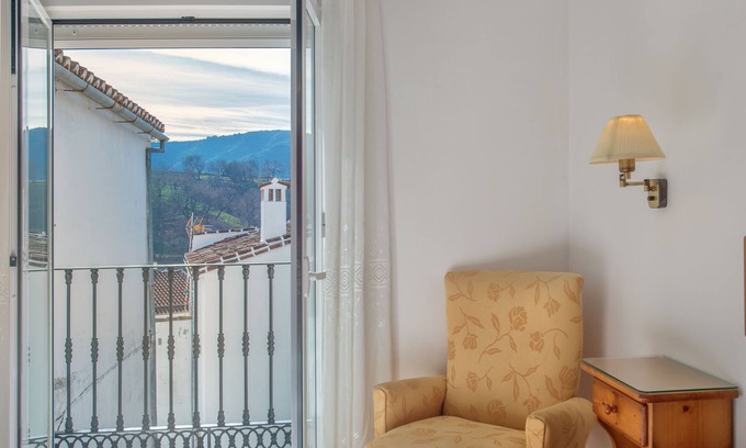 Farajan Apartamento | Bonita "Planta Baja Casa Carmen y Andrés" con terraza compartida y jardín; se permiten mascotas