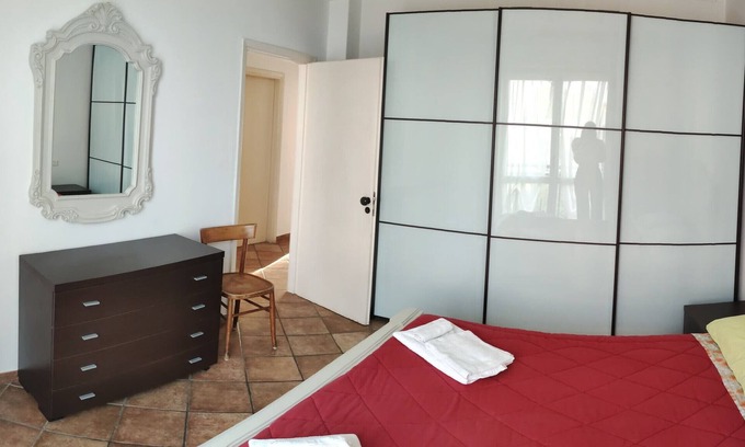 Ispra Apartamento | Apartamento vacacional "Residenza Gaia" junto al lago con jardín