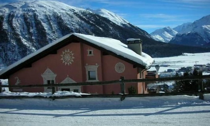Samedan Apartamento | Apartamento de vacaciones Samedan para 1 - 4 personas con 2 dormitorios - Apartamento en casa unifam