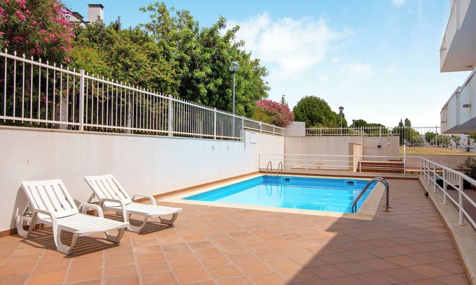 Santa Luzia Apartamento | Holiday Apartment "T3 Santa Luzia - H" with Shared Pool, 2 Balconies and Wi-Fi