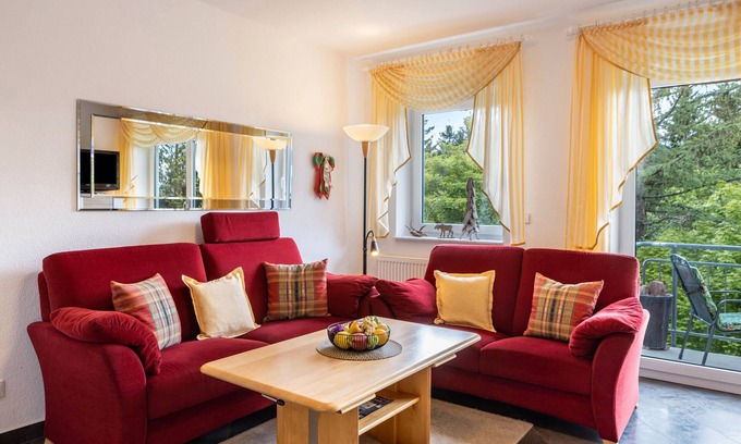 Oberhof Apartamento | Apartamento vacacional 'Tannenblick 6-1' con jardín comunitario, balcón y Wi-Fi