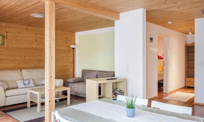 Ueberlingen Apartamento | Apartamento vacacional "Untergeschoss" con Wi-Fi, terraza y jardín