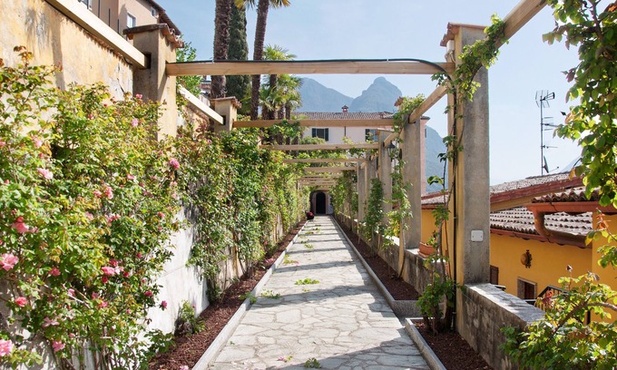 Albogasio Apartamento | Apartamento 'Appartamento vista Lago di Lugano'' directamente junto al lago, con balcón; aparcamiento disponible