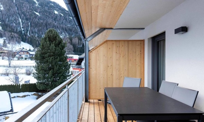 Mauterndorf Apartamento | Holiday apartment with magnificent mountain view