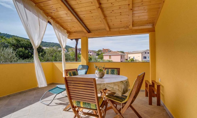 Veli Losinj Apartamento | Apartamento vacacional con Internet y Aire Acondicionado