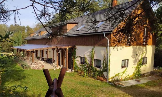 Hermanice Apartamento | Apartamento vacacional con chimenea cerca del estanque para nadar