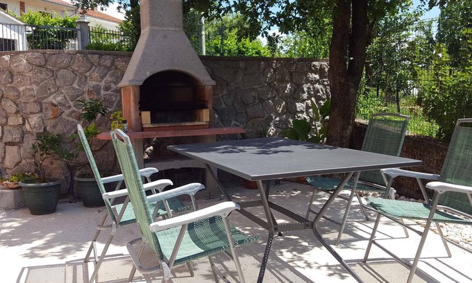 Sarsoni Apartamento | Apartamento vacacional con 50 metros cuadrados terraza y vistas al mar