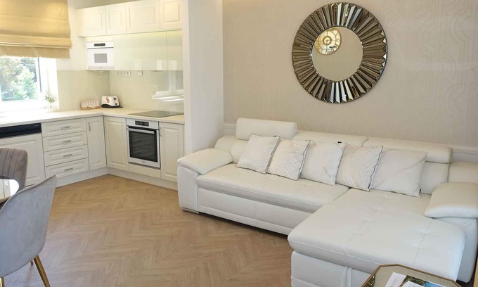 Siofok-Szabadifurdo Apartamento | Apartamento vacacional con vista y una gran terraza