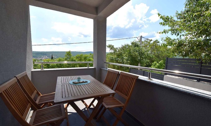 Cizici Apartamento | Holiday apartment with outdoor pool