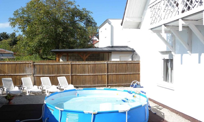 Fonyod Apartamento | Apartamento vacacional con piscina y tenis de mesa