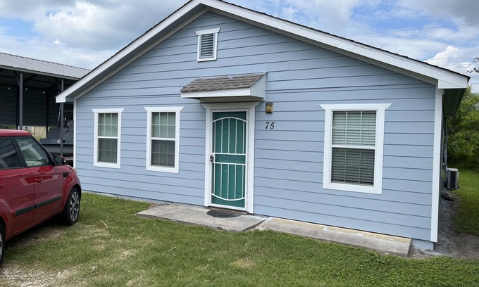 Rockport Casa | Holiday Beach - Quiet Country House, Oaks, WiFi