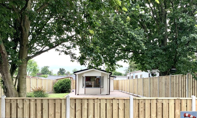 Municipality of Opmeer Chalet De Esquí | Holiday-Chalet Westenwind 4p. Amsterdam & Beach