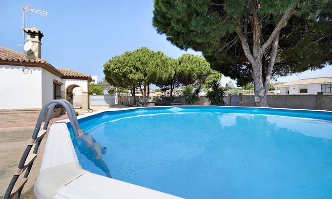 Chiclana de la Frontera Casa | Casa de vacaciones 'Montepinar' con piscina privada, terraza privada y Wi-Fi