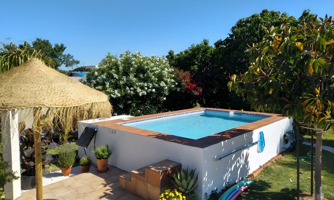 Chiclana de la Frontera Casa | Casa de vacaciones 'Villa De Limones ' con piscina privada, terraza privada y Wi-Fi