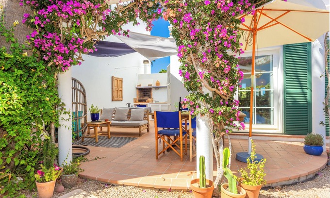 Son Blanc Casa | Casa de vacaciones 'Aloes' con piscina compartida, terraza privada y Wi-Fi