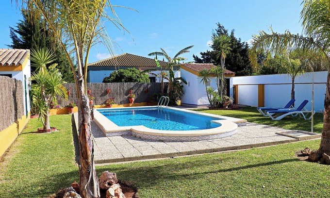 Conil de la Frontera Chalet De Esquí | Chalet con piscina en Roche Viejo