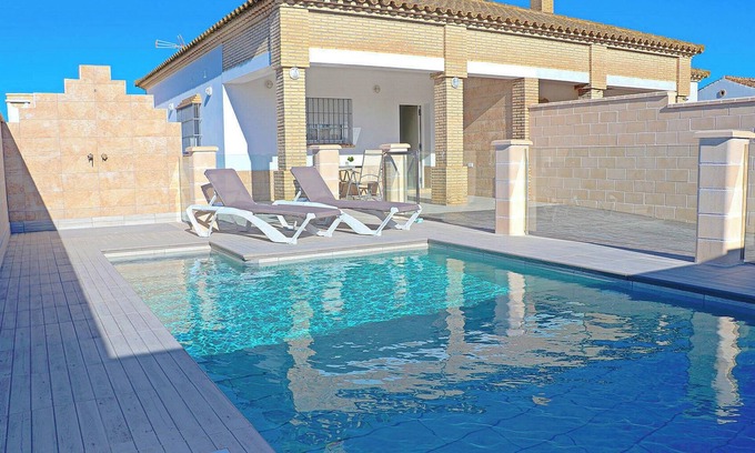 Campano Chalet De Esquí | Chalet con piscina privada y barbacoa