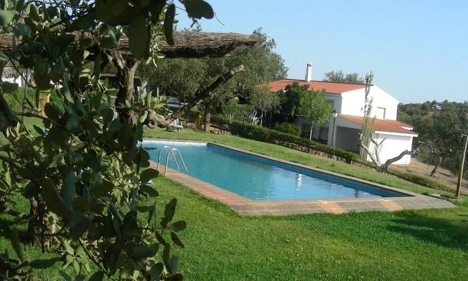 Herrera de Alcantara Casa | Casa en Herrera junto al río Tajo