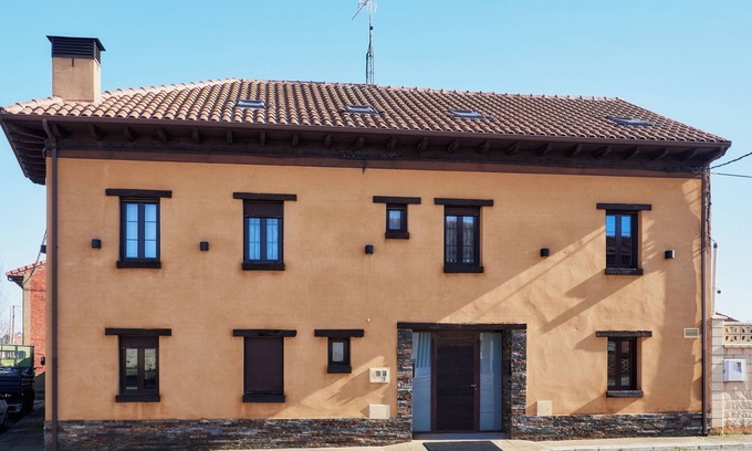 Valverde de la Virgen Casa | Casa de vacaciones "La Casa Vieja