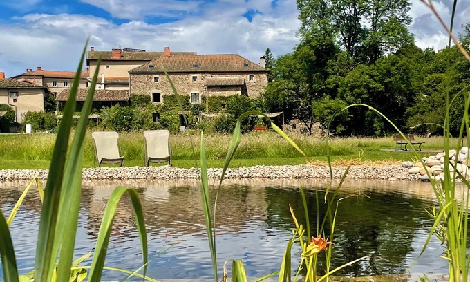 Saint-Dier-dʼAuvergne Casa | Holiday house 15p 8 rooms 6 bathrooms 1.5ha