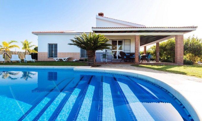 Alhaurin de la Torre Casa | Casa de vacaciones "Villa La Gallega" con vistas a la montaña, jardín, terraza y piscina