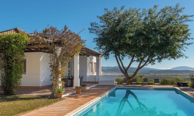 Benalup-Casas Vieja Casa | Casa de vacaciones 'Dalia' con piscina privada, Wi-Fi y aire acondicionado