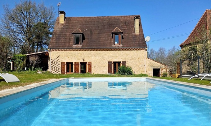 Saint-Andre-dAllas Casa | Casa de vacaciones 'Les Collines D'Allas' con terraza privada y Wi-Fi