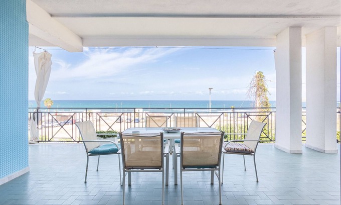 Isola delle Femmine Casa | Casa de vacaciones 'Villa Le 2 Palme' con vistas al mar, Wi-Fi y aire acondicionado