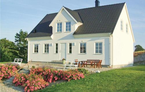 Ystad Casa | Holiday Home Östra Balkåkravägen Ystad