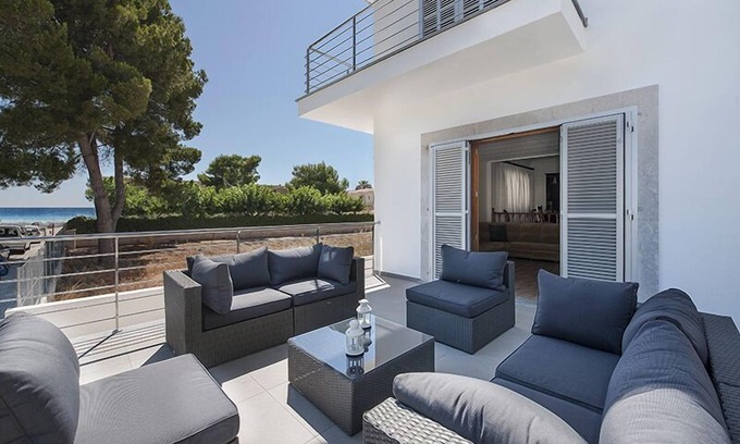 Muro Chalet De Esquí | Holiday Home in Alcúdia Beach.