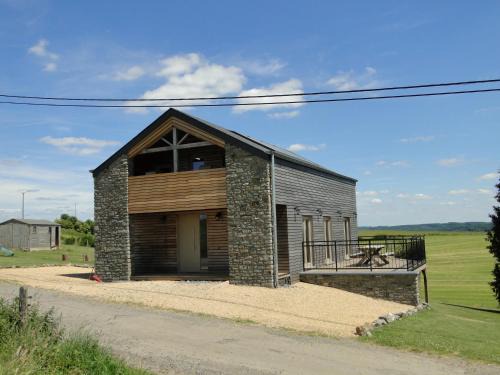 Mousny Casa | Holiday Home A Pas de Loup