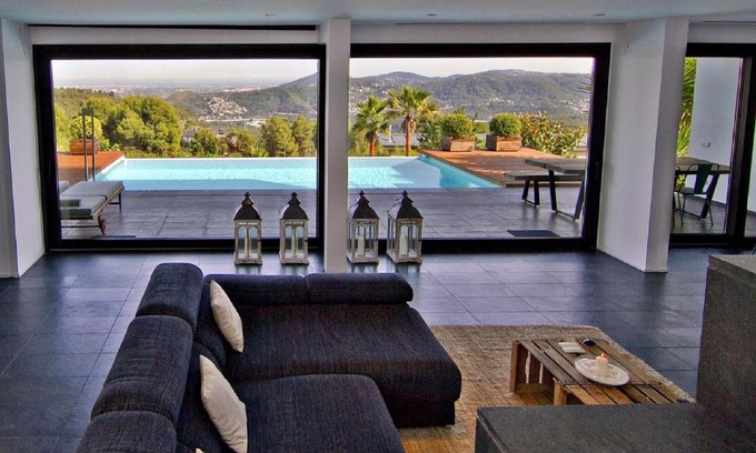 Fontpineda Casa | Holiday Home Alexander Plana