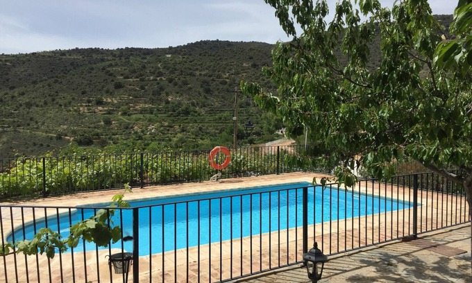 Laroya Casa | Casa Vacacional Almería con Montañas