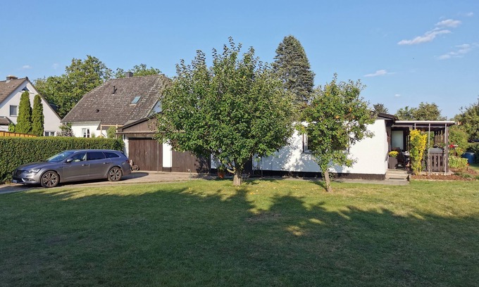 Mahlsdorf Casa | Casa de vacaciones 'am Rosenhag' con terraza privada, jardín privado y Wi-Fi