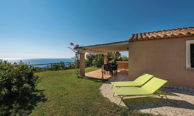 Costa Rei Casa | Casa de vacaciones 'Annavi N9' con vistas al mar, piscina compartida y aire acondicionado