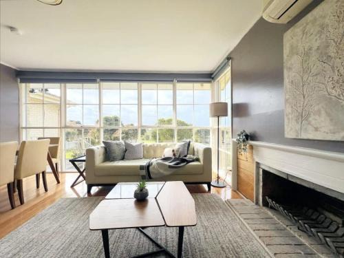Dromana Casa | Holiday Home at Tennent St Dromana