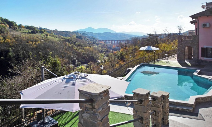 Campomorone Casa | Casa de vacaciones "Baia Di Campo" con piscina compartida, jardín privado y Wi-Fi