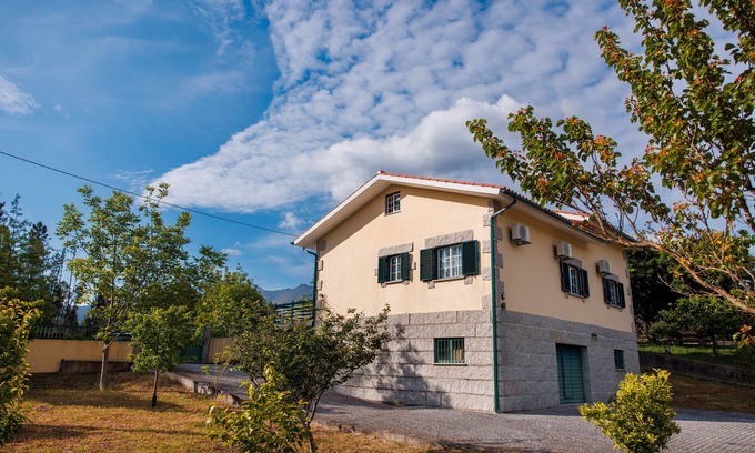Ponte da Barca Casa | Casa de vacaciones 'Belavista' con vistas al lago, Wi-Fi y aire acondicionado