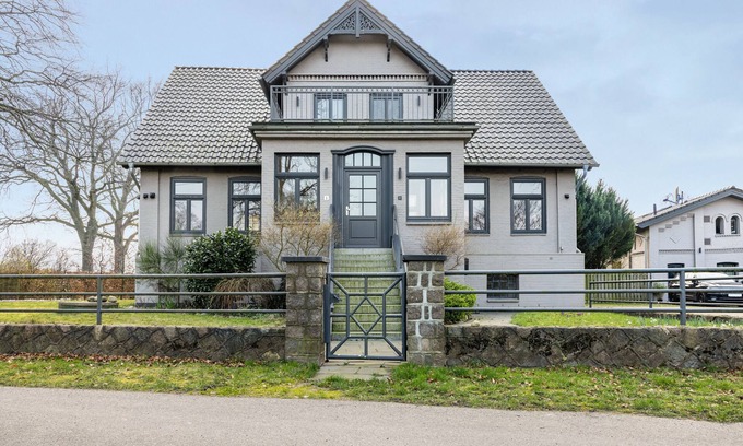 Delingsdorf Casa | Casa de vacaciones 'Buchenhof' con terraza privada, jardín privado y Wi-Fi