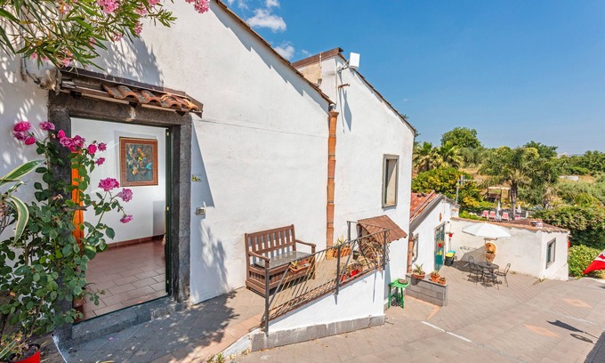 Piedimonte Etneo Apartamento | Casa de vacaciones 'Casa Rurale' con vistas al mar, Wi-Fi y aire acondicionado