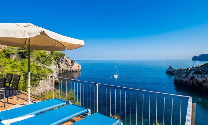 Deia Casa | Casa de vacaciones 'Cala Deia' con vistas al mar, Wi-Fi y aire acondicionado