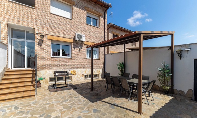 Galvez Casa | Casa de vacaciones 'Callejon Del Pozo 3 Cerca de Puy Du Fou' con piscina compartida
