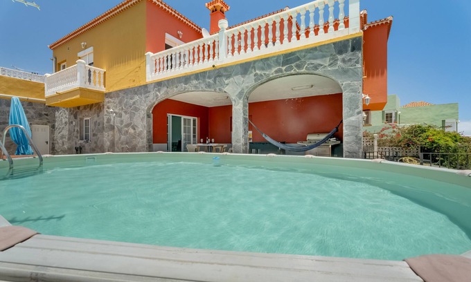 Brena Alta Casa | Casa de vacaciones 'Casa Marire' con vistas al mar, piscina privada y Wi-Fi