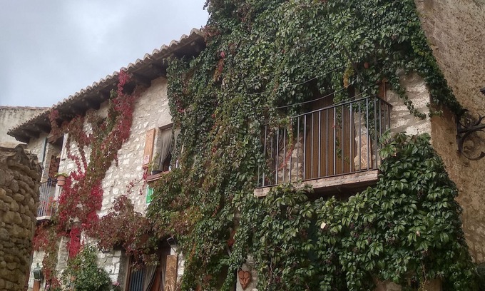 Mirambel Casa | Holiday Home 'Casa Milagros' with Shared Terrace, Balcony and Wi-Fi