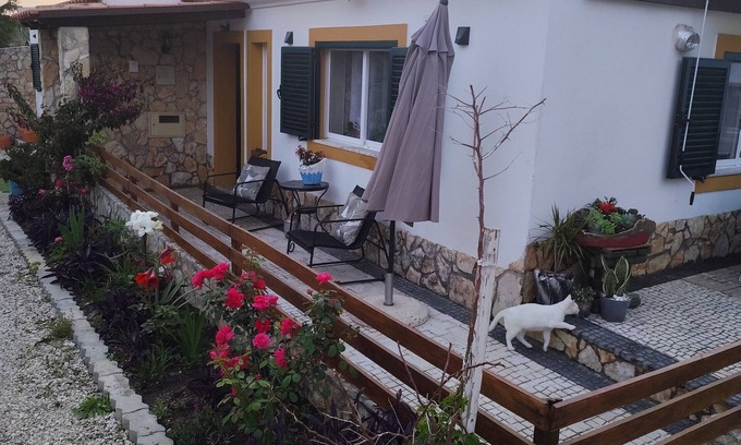 Cartaxo Casa | Casa de vacaciones 'Casa 3' con piscina compartida, Wi-Fi y aire acondicionado
