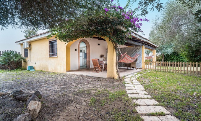 Orosei Casa | Casa de vacaciones 'Casa Su Barone 1' con terraza privada, jardín privado y aire acondicionado.