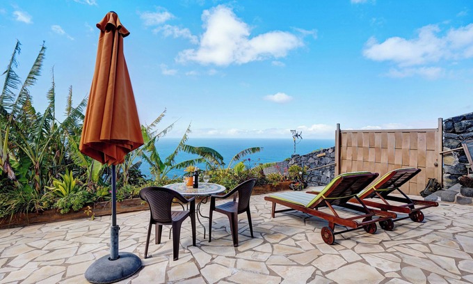 Los Quemados Casa | Casa de vacaciones 'Casita Paraíso' con vistas al mar, terrazas y Wi-Fi